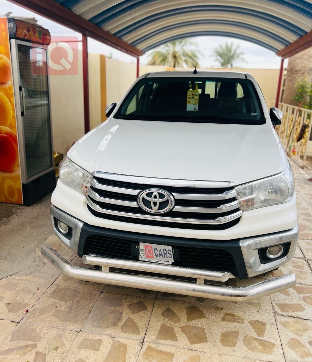 تويوتا هايلوكس